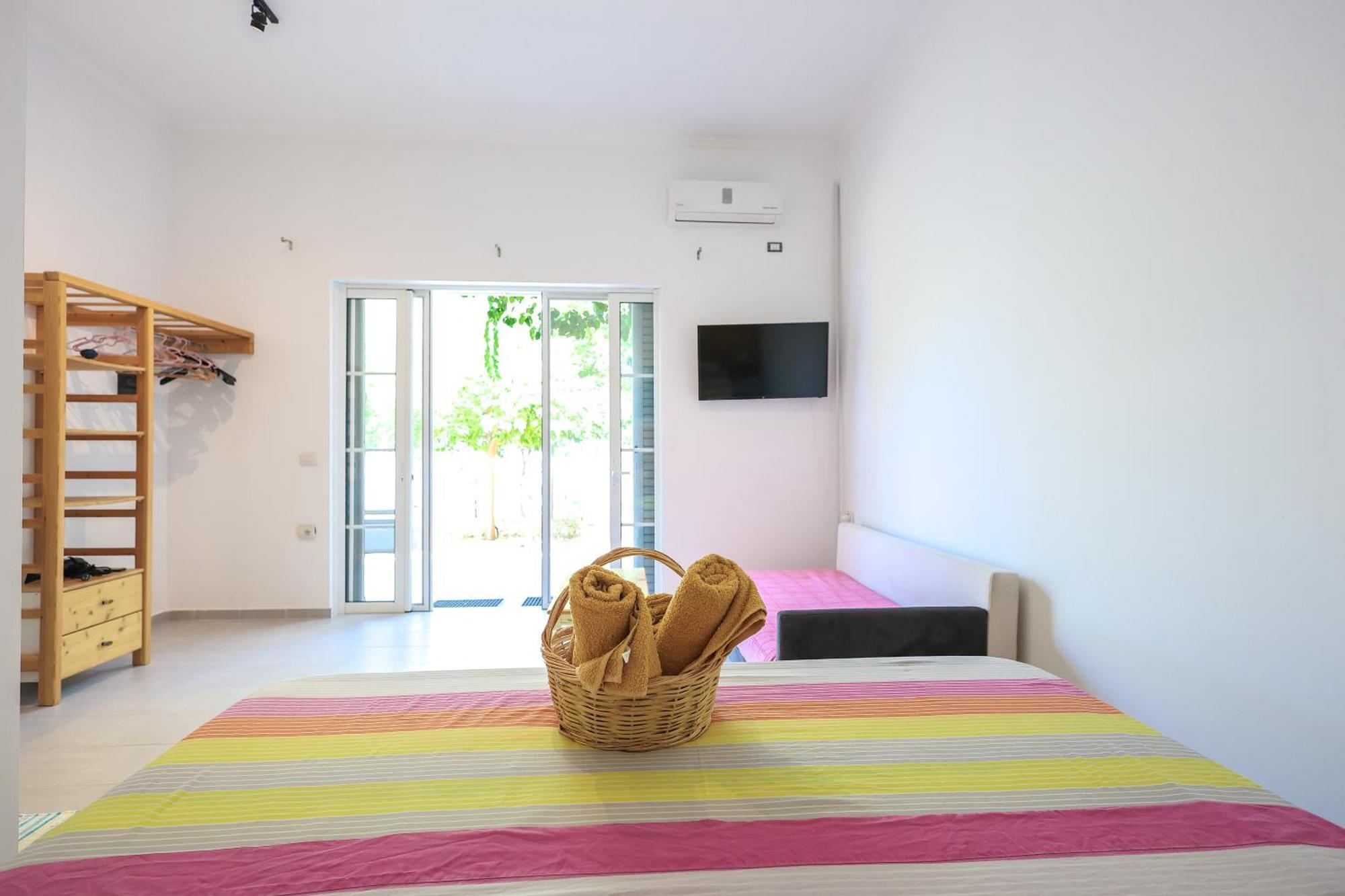 Casablanca Rooms Dhërmi Εξωτερικό φωτογραφία