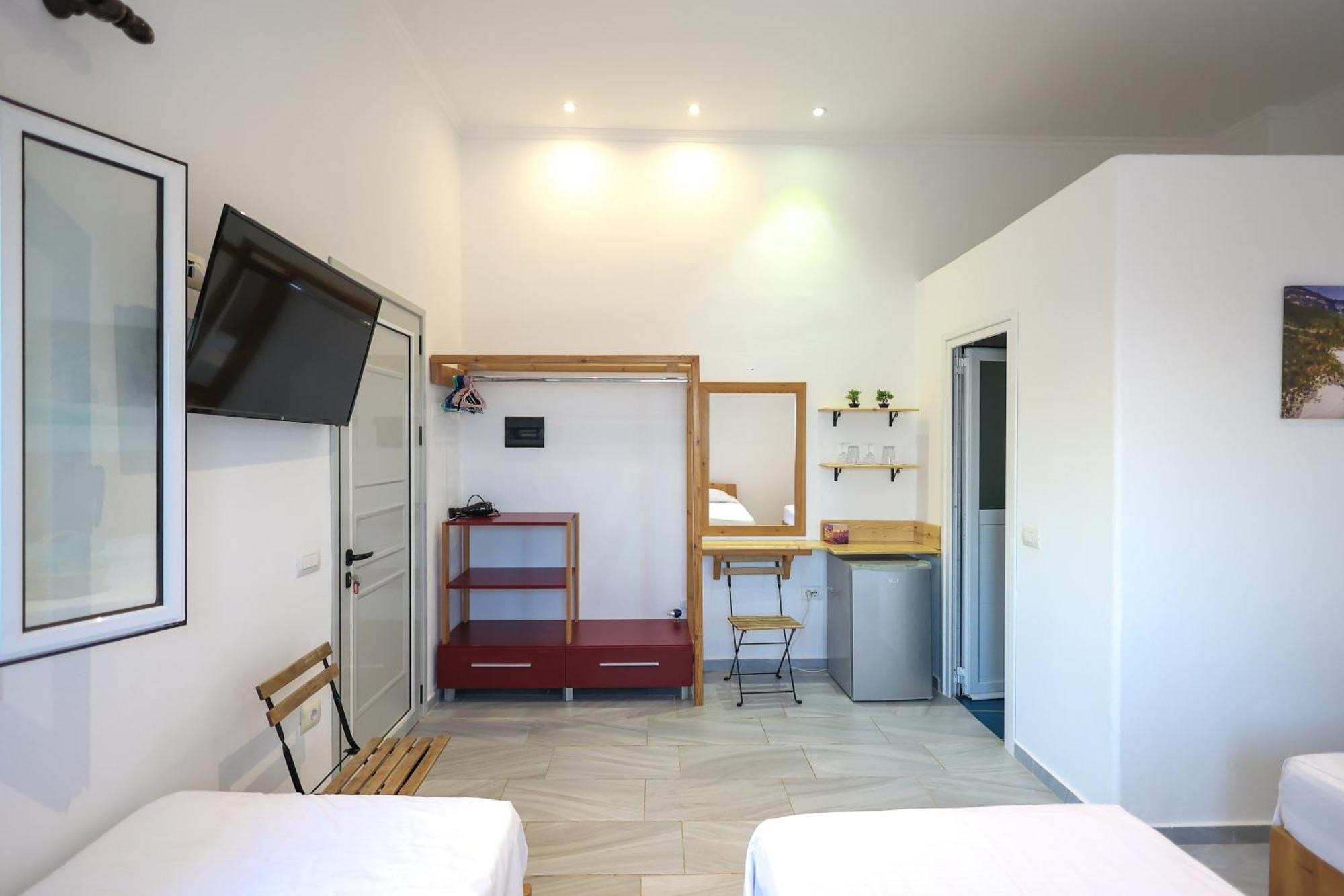 Casablanca Rooms Dhërmi Εξωτερικό φωτογραφία